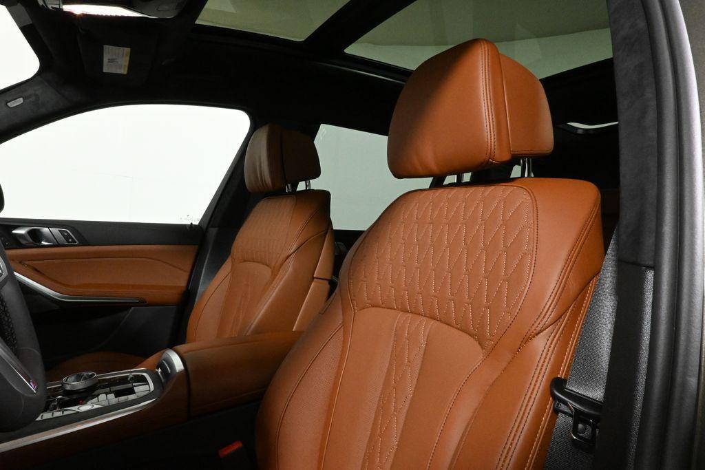 new 2026 BMW X7 car, priced at $102,230