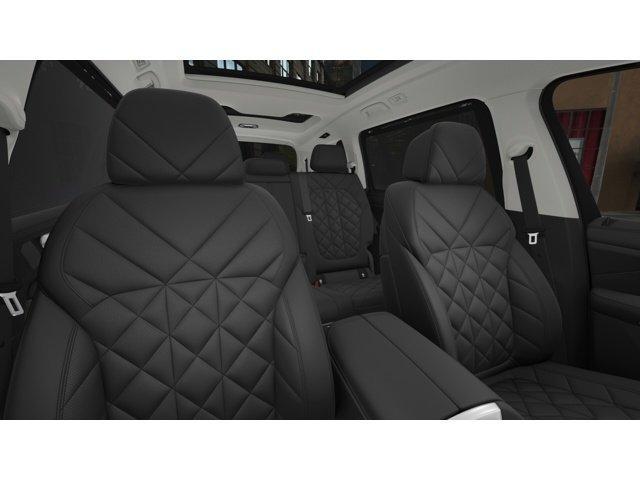 new 2026 BMW X7 car, priced at $93,625