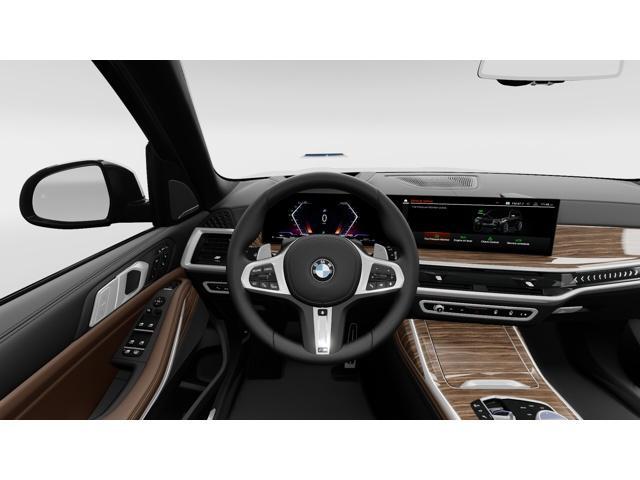 new 2026 BMW X7 car, priced at $98,275