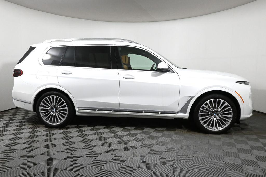 new 2025 BMW X7 car, priced at $91,225