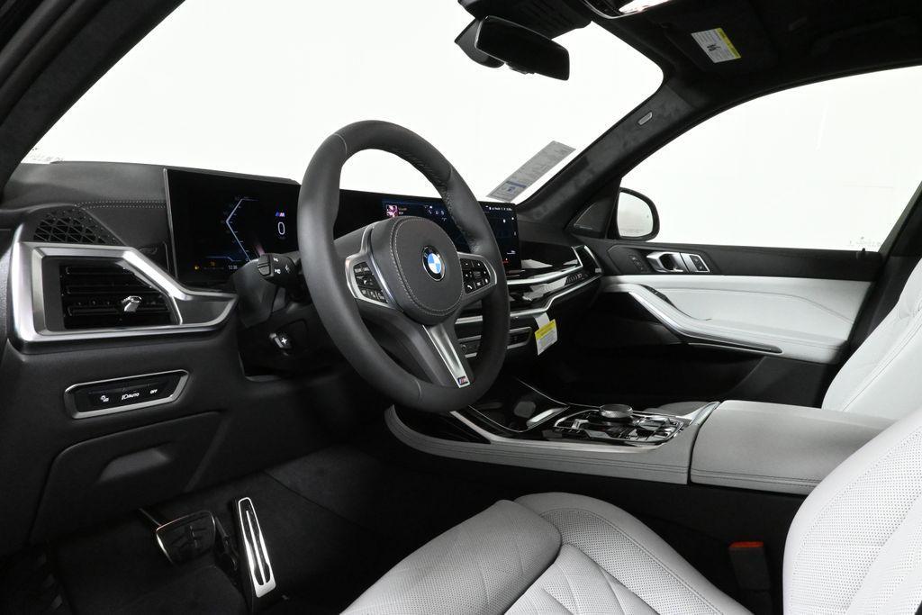 new 2026 BMW X7 car, priced at $96,540