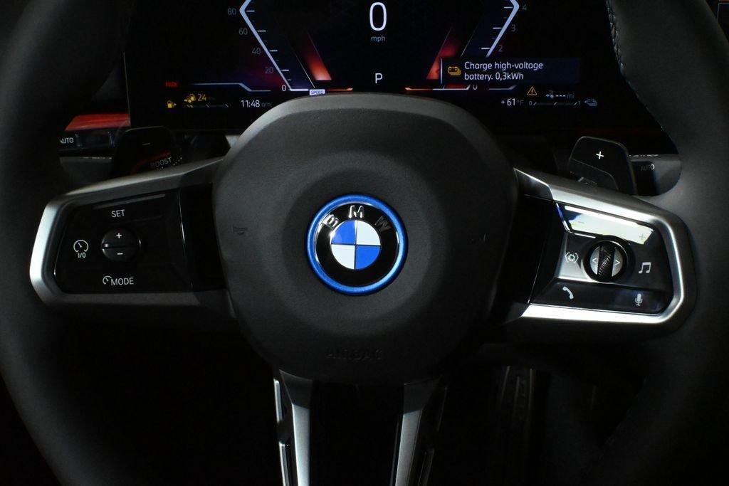 new 2026 BMW 550e car