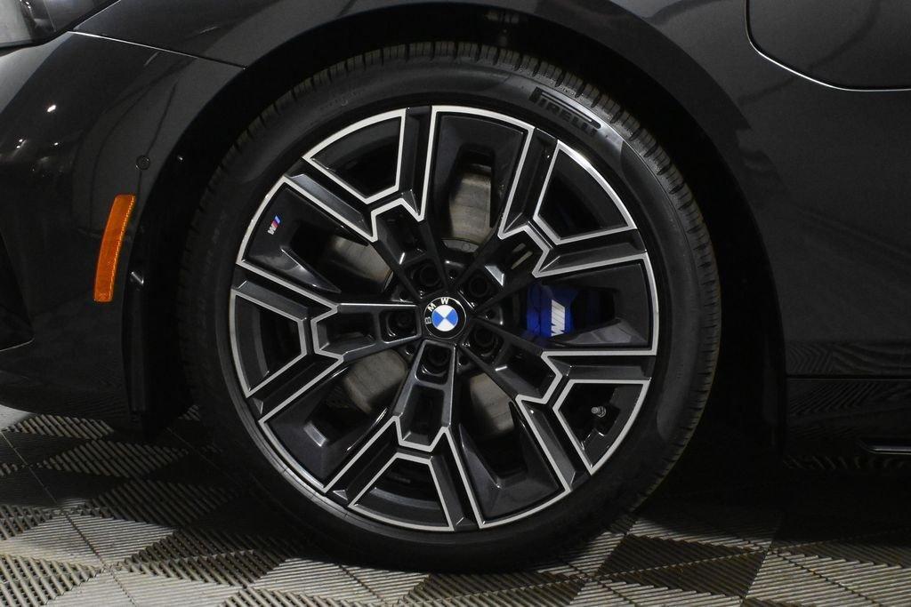 new 2026 BMW 550e car