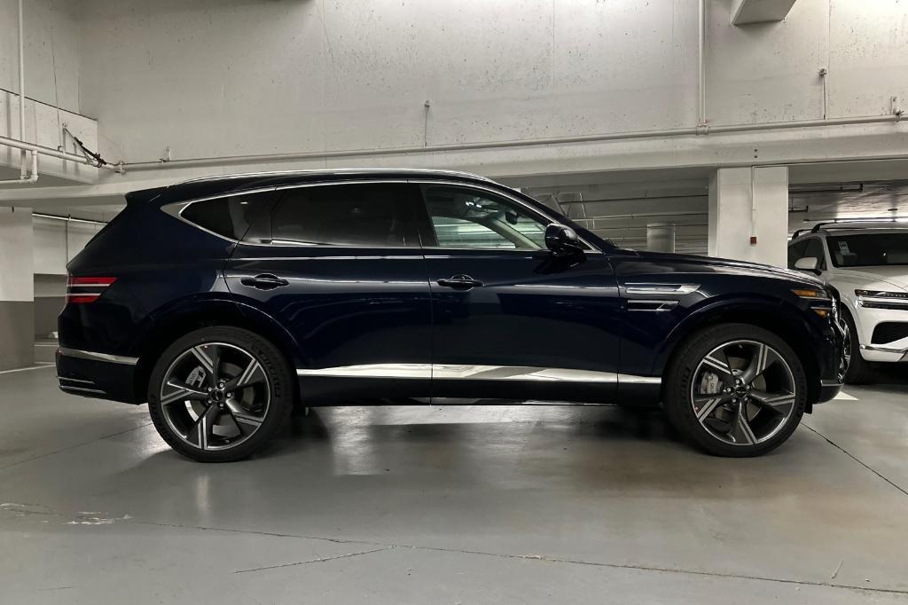new 2025 Genesis GV80 car
