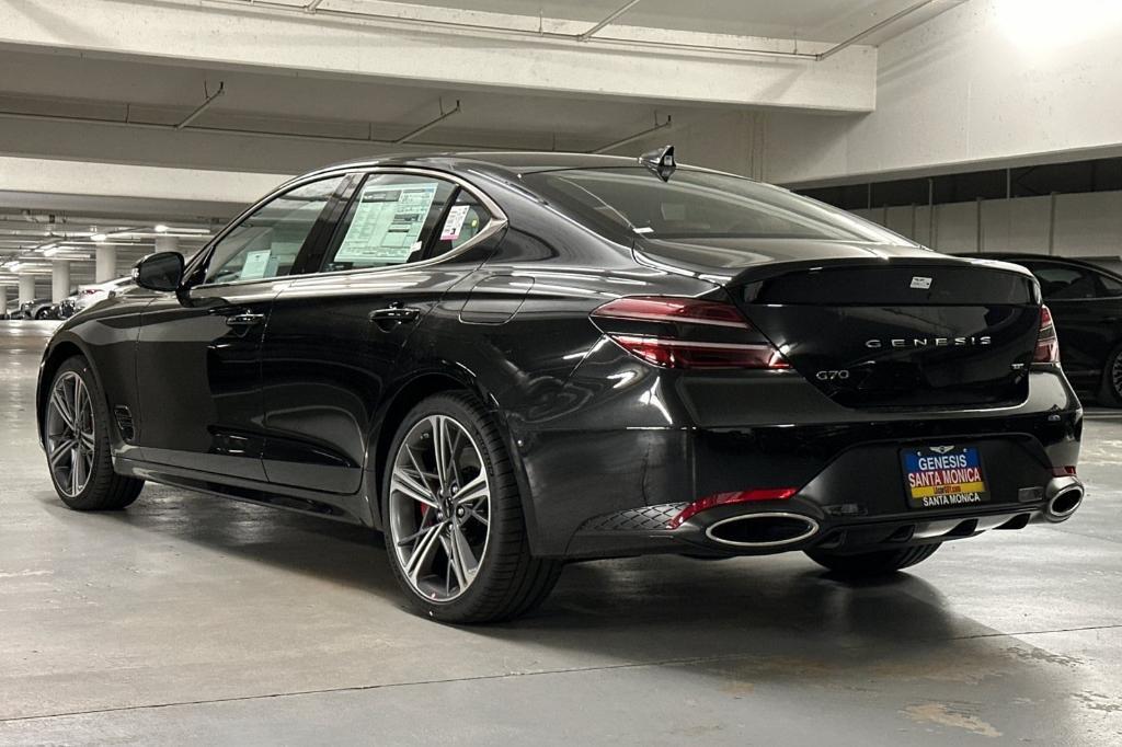 new 2025 Genesis G70 car, priced at $52,555