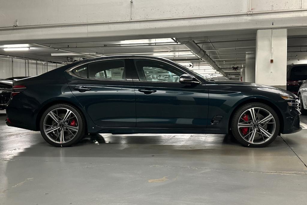 new 2025 Genesis G70 car, priced at $52,555