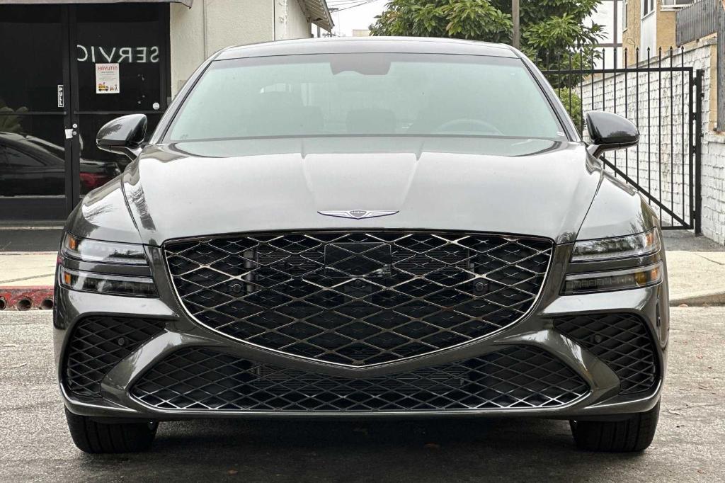 new 2025 Genesis G80 car, priced at $79,090