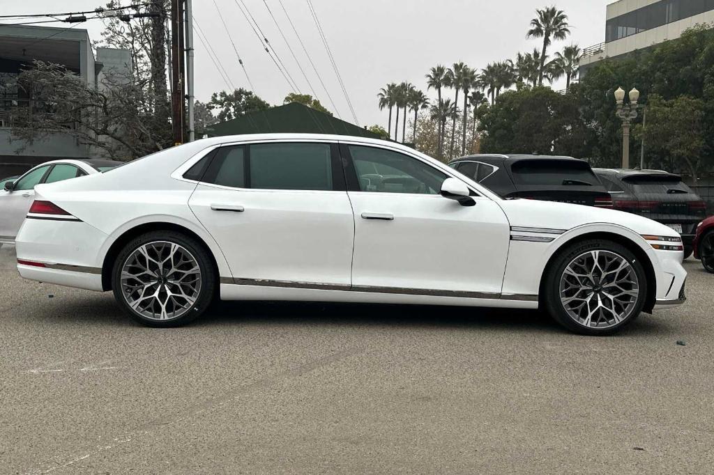 new 2024 Genesis G90 car, priced at $101,690