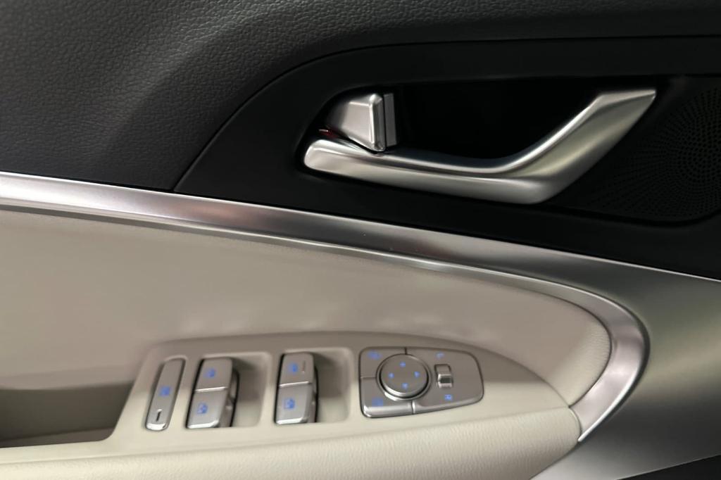 used 2025 Genesis G70 car, priced at $32,342