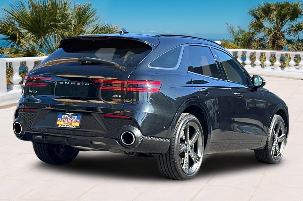 new 2025 Genesis GV70 car