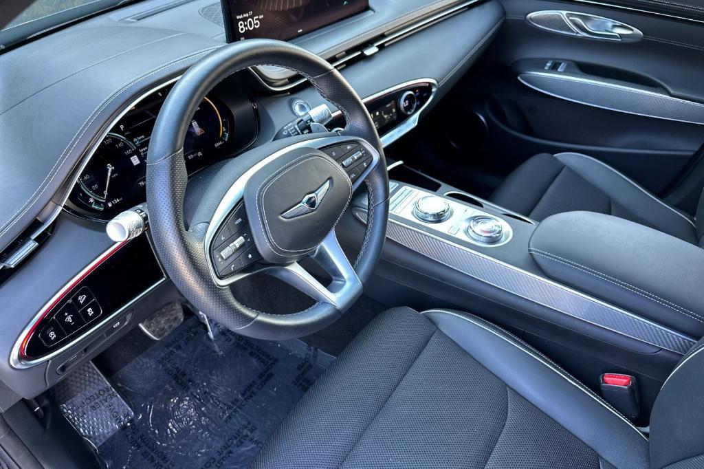 new 2025 Genesis GV70 car