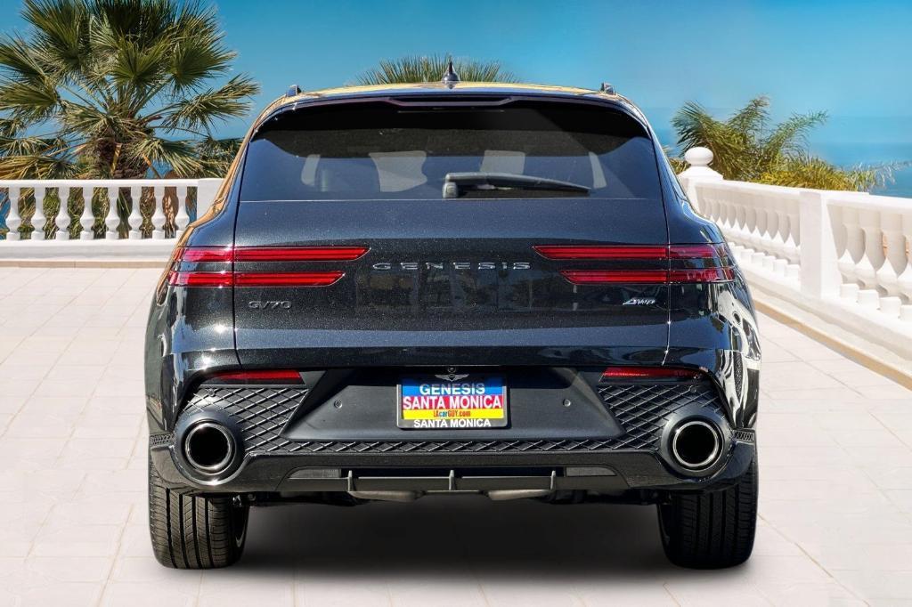 new 2025 Genesis GV70 car