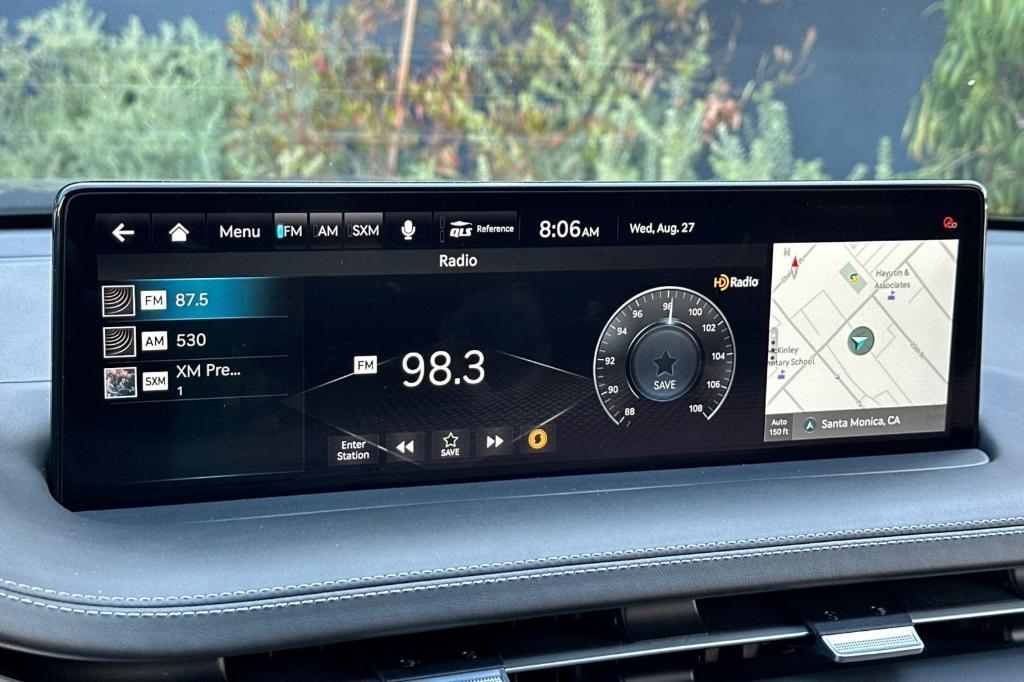 new 2025 Genesis GV70 car