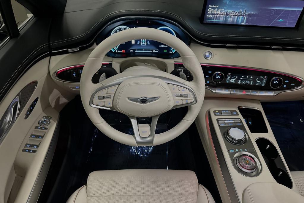 new 2025 Genesis Electrified GV70 car