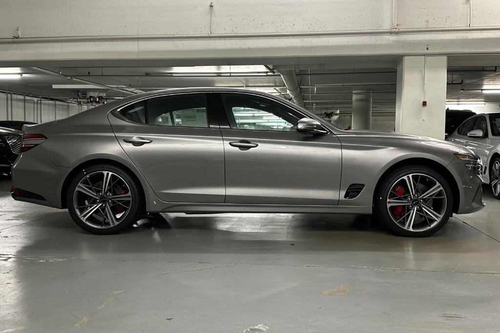 new 2025 Genesis G70 car, priced at $50,405