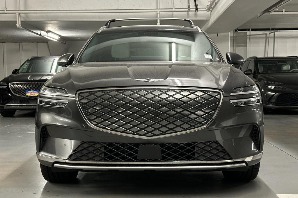 new 2025 Genesis Electrified GV70 car