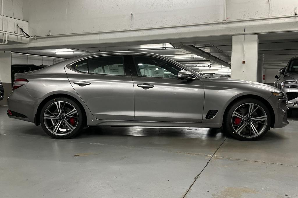 new 2025 Genesis G70 car, priced at $57,095