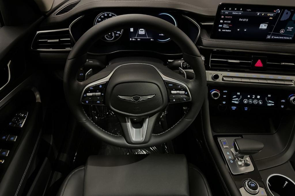 new 2025 Genesis G70 car, priced at $44,540