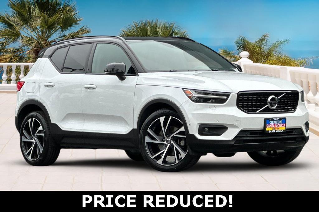 used 2019 Volvo XC40 car, priced at $17,729