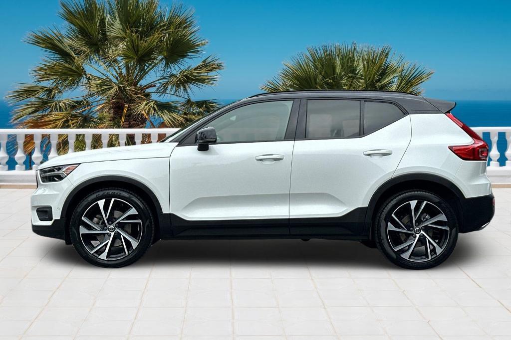 used 2019 Volvo XC40 car, priced at $16,851