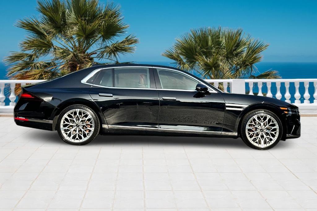 new 2023 Genesis G90 car