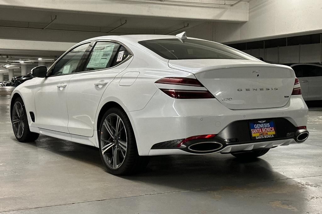 new 2025 Genesis G70 car