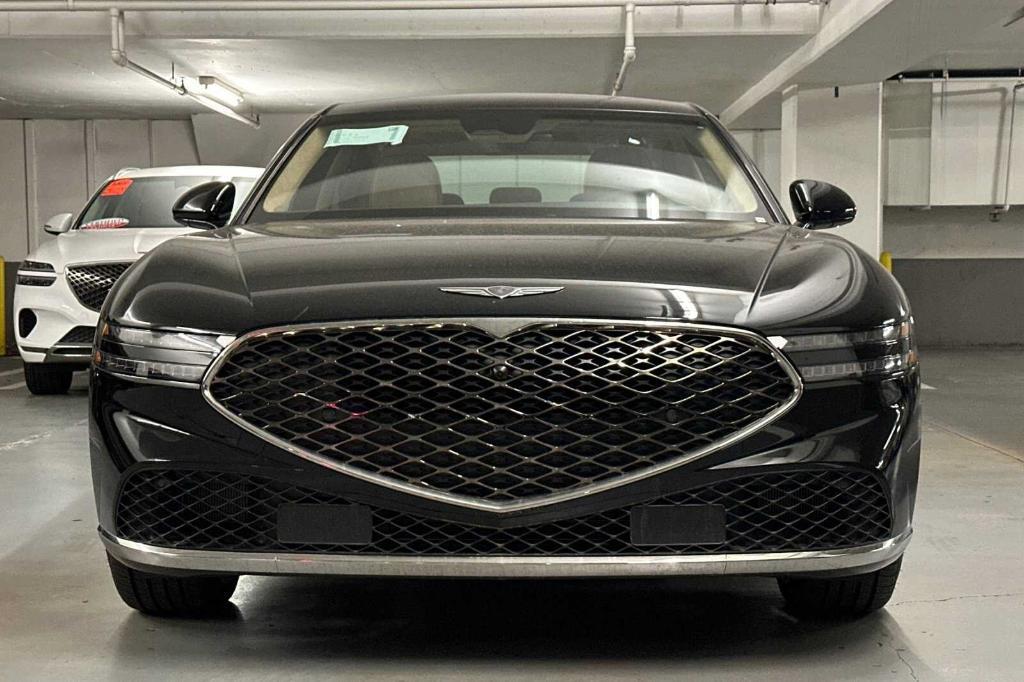 new 2025 Genesis G90 car, priced at $101,640