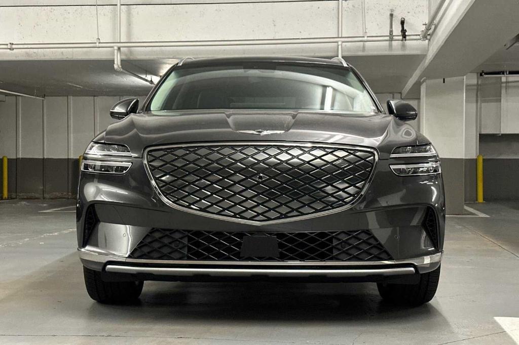 new 2025 Genesis Electrified GV70 car