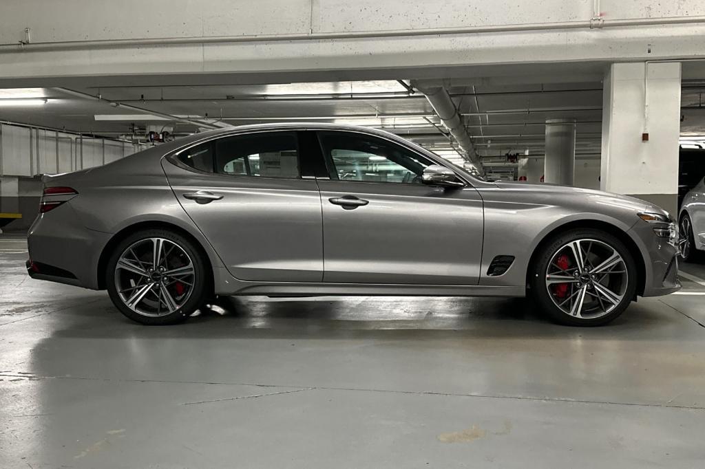 new 2025 Genesis G70 car, priced at $48,610