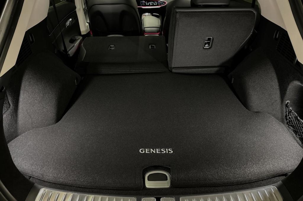 new 2025 Genesis GV70 car, priced at $54,040