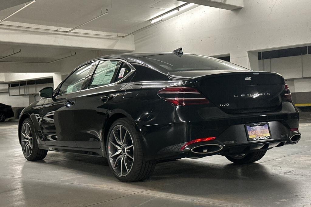 new 2025 Genesis G70 car