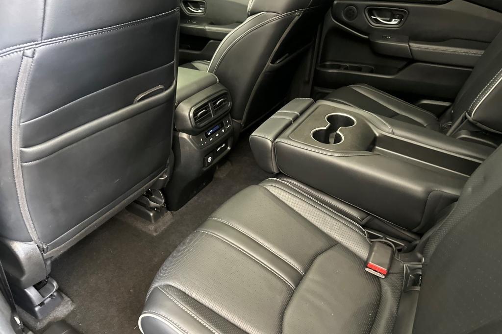 used 2023 Honda Pilot car, priced at $44,988