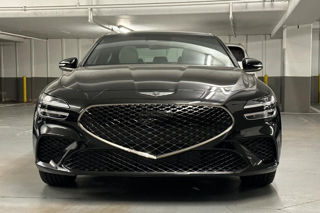 new 2025 Genesis G70 car