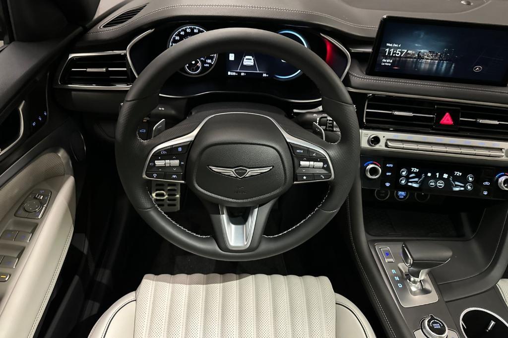 new 2025 Genesis G70 car