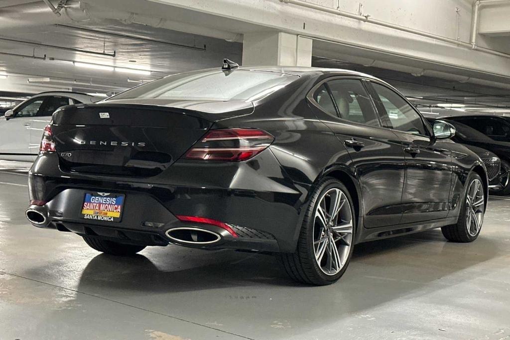 new 2025 Genesis G70 car