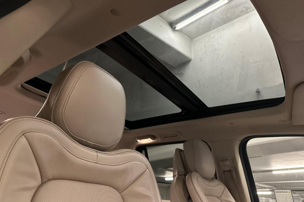 used 2018 Lincoln Navigator car, priced at $27,789