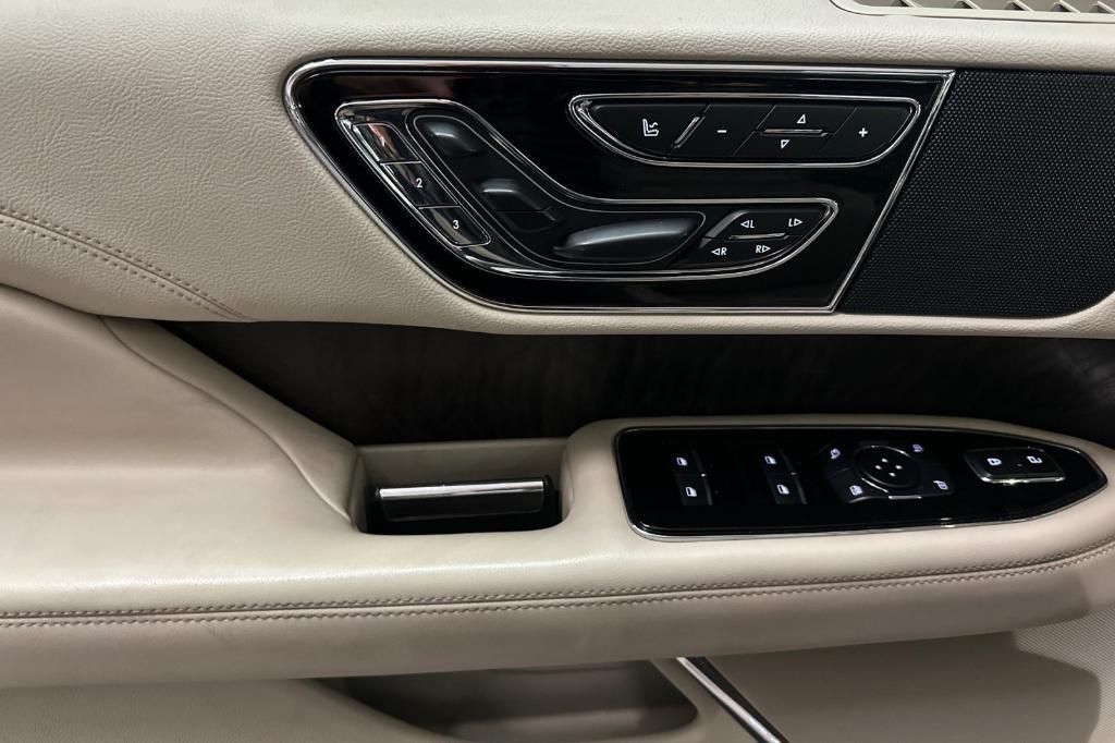 used 2018 Lincoln Navigator car, priced at $27,789