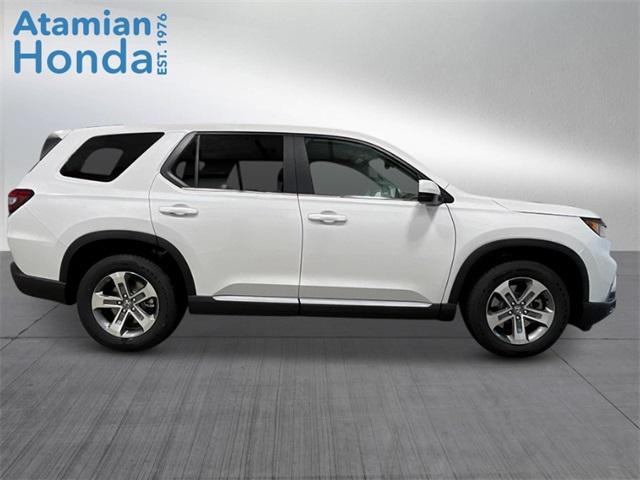 new 2025 Honda Pilot car, priced at $47,550
