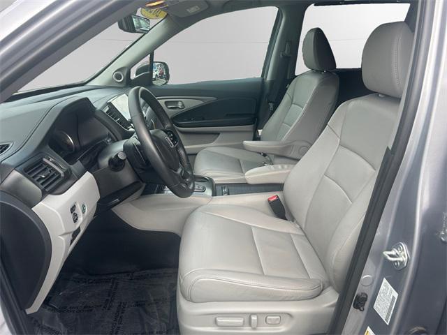 used 2022 Honda Pilot car, priced at $35,698