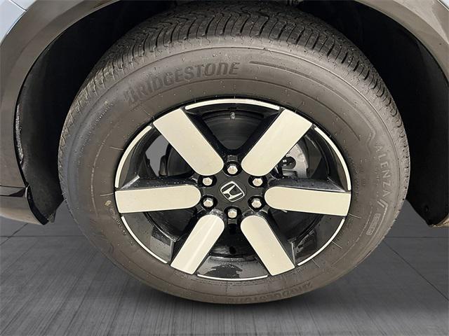 new 2025 Honda Prologue car, priced at $56,650