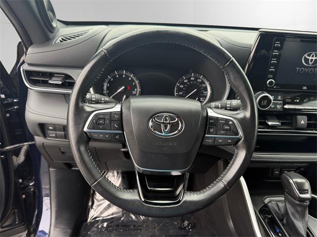 used 2021 Toyota Highlander car, priced at $36,988