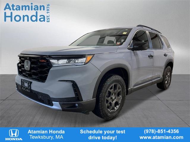 new 2025 Honda Pilot car, priced at $51,305