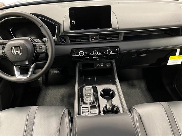 new 2025 Honda Pilot car, priced at $51,505
