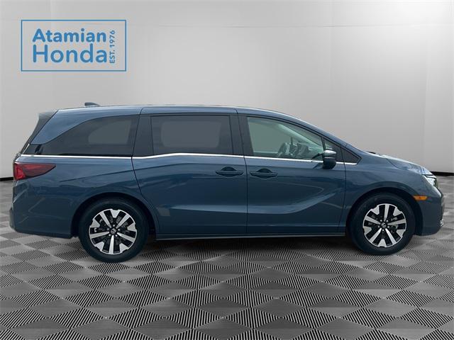 used 2025 Honda Odyssey car, priced at $41,298