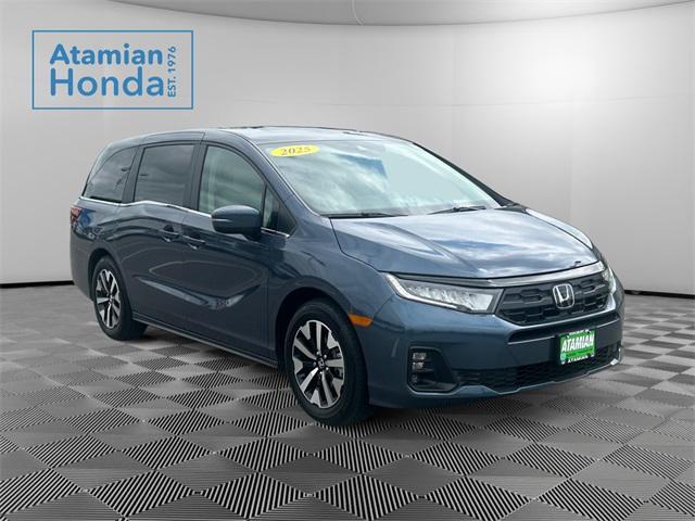 used 2025 Honda Odyssey car, priced at $41,298