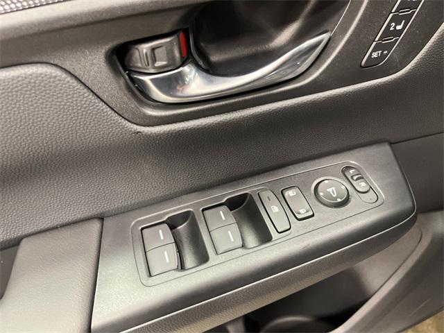 new 2026 Honda CR-V Hybrid car, priced at $41,675