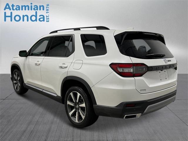 new 2025 Honda Pilot car, priced at $54,985