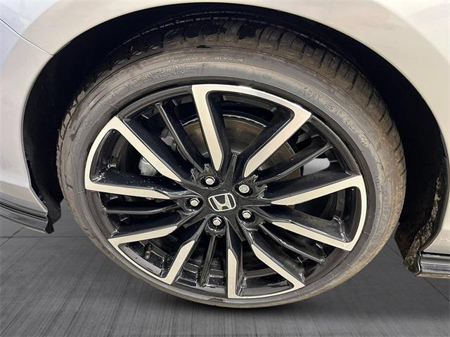 new 2025 Honda Accord Hybrid car, priced at $40,495