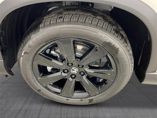 new 2025 Honda Pilot car, priced at $57,215