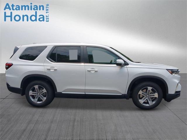 new 2025 Honda Pilot car, priced at $48,985